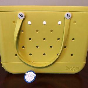 NWT Bogg Bag. Large. Green Apple